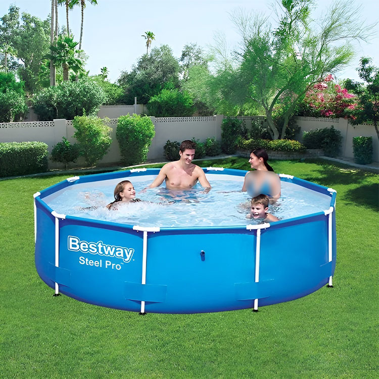 circular swimming pool